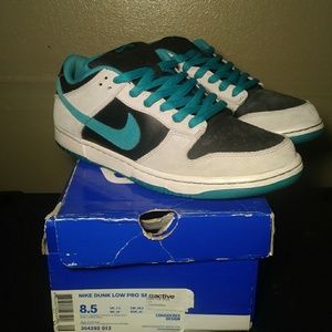 Nike SB Dunk Low